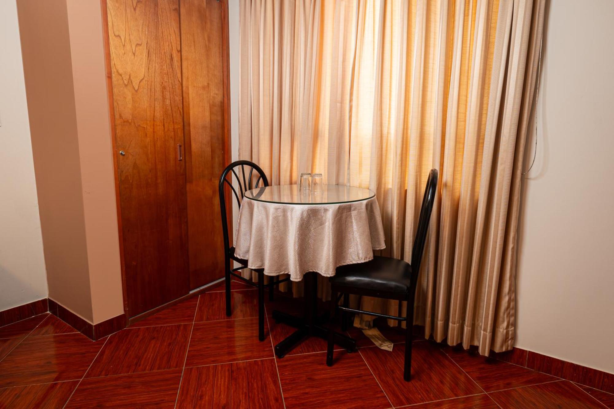 Hotel Bohemia Лима Екстериор снимка